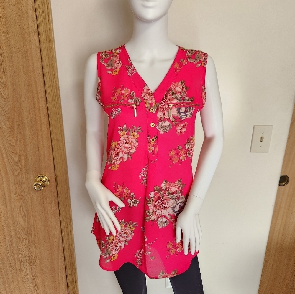 J for Justify sleeveless top size small‎